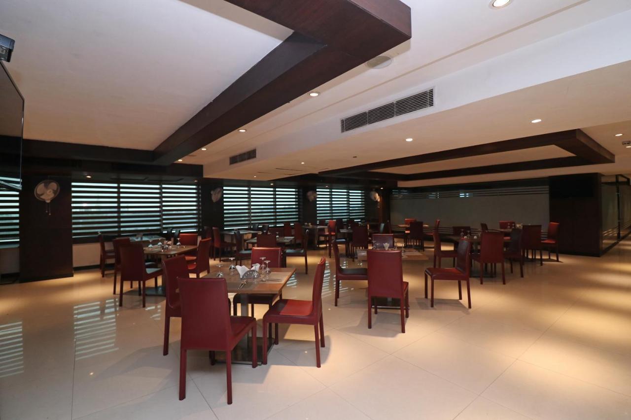 Capital O 19296 Joy Inn & Suites Bhiwadi Eksteriør bilde