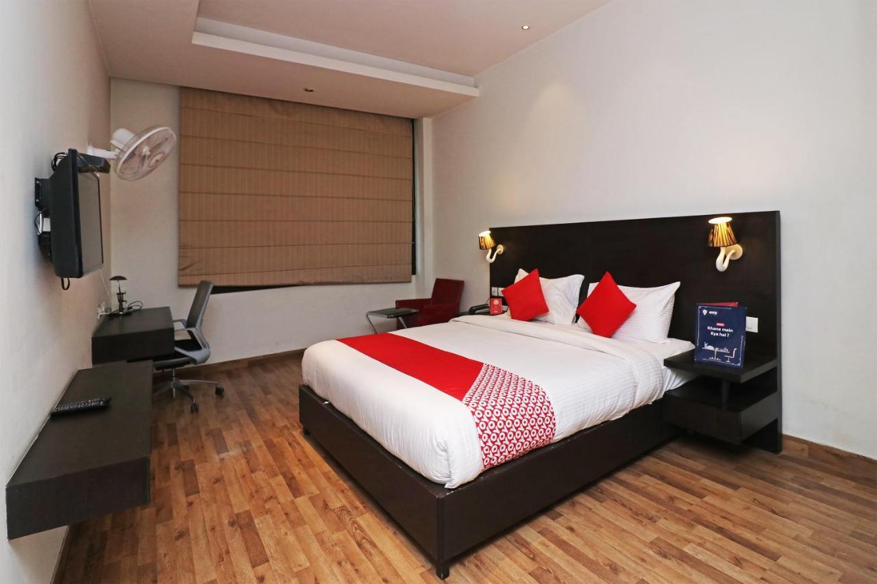 Capital O 19296 Joy Inn & Suites Bhiwadi Eksteriør bilde