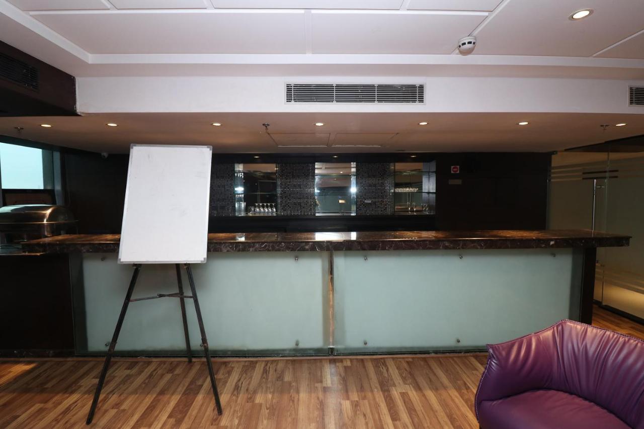 Capital O 19296 Joy Inn & Suites Bhiwadi Eksteriør bilde