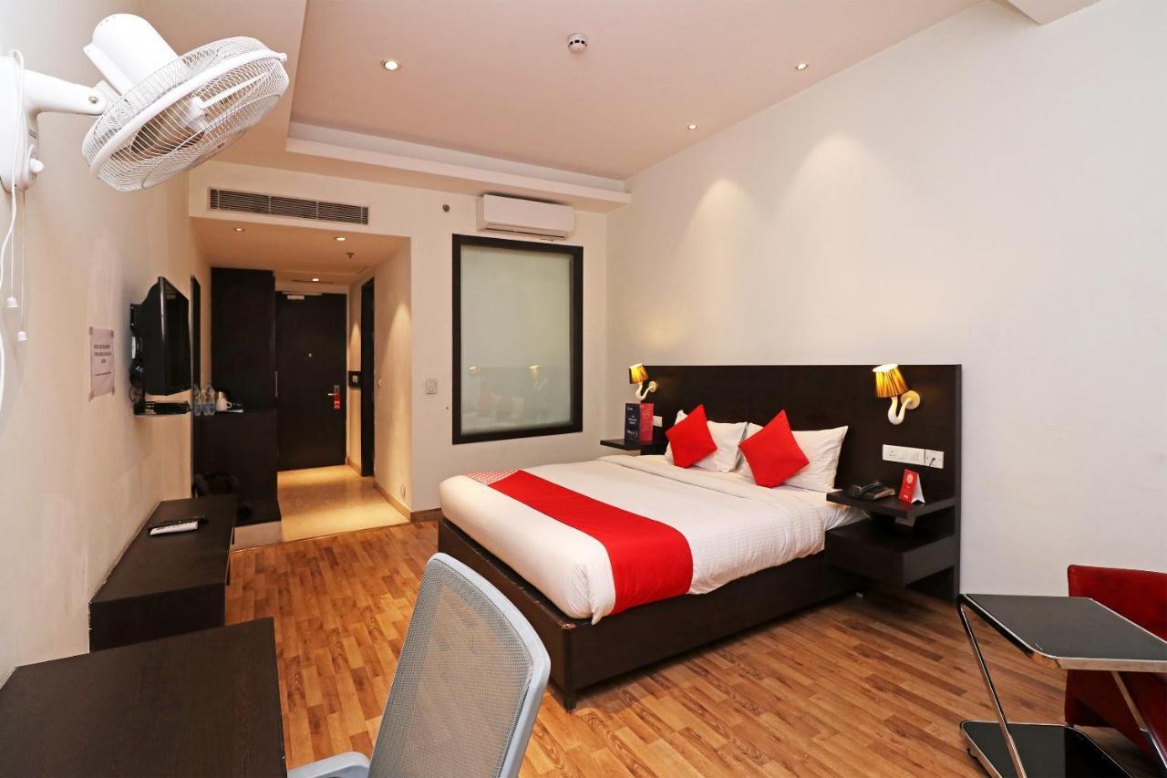 Capital O 19296 Joy Inn & Suites Bhiwadi Eksteriør bilde