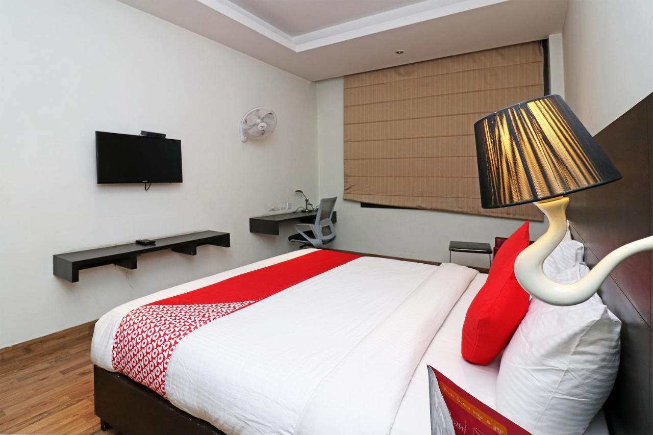 Capital O 19296 Joy Inn & Suites Bhiwadi Eksteriør bilde